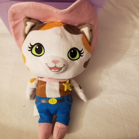 Disney Toys Sheriff Callie Plush From Disney Jrs Sheriff Callies
